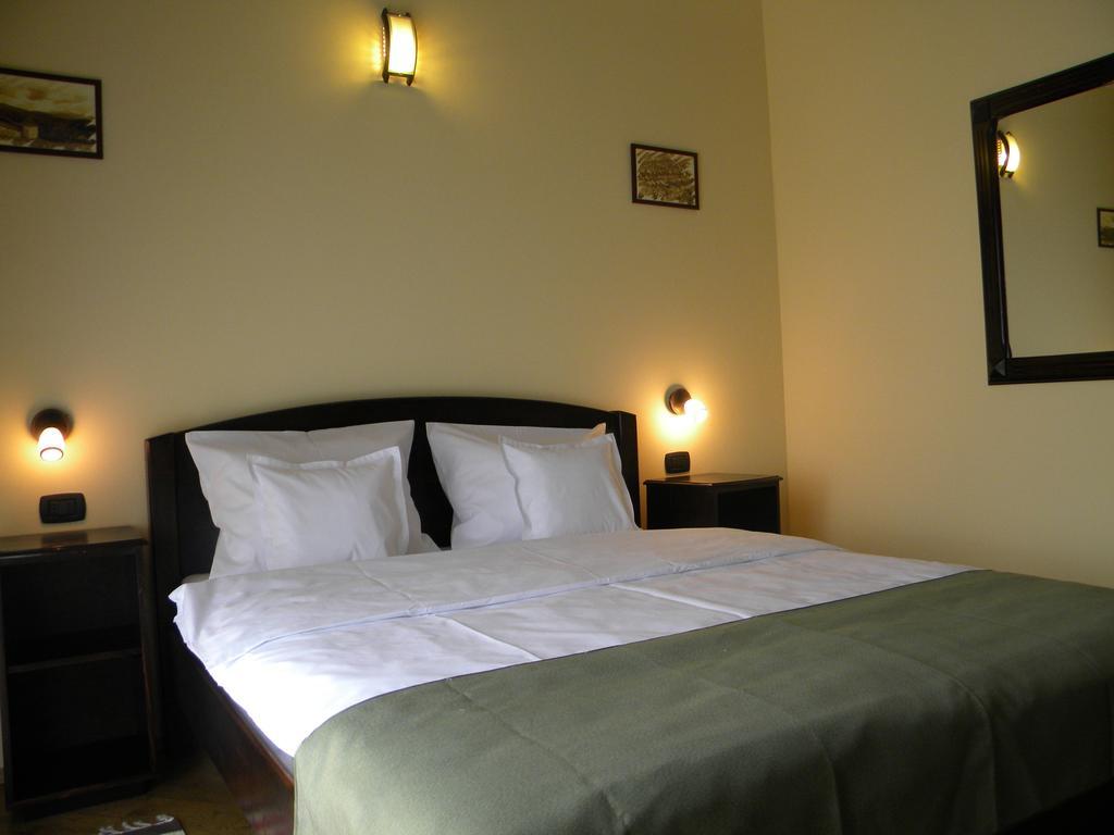 Pensiunea Mason'S Rîşnov Habitación foto